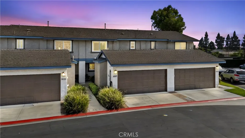 11702 Gloria Court, Lakewood, California 90715 home-pic-0